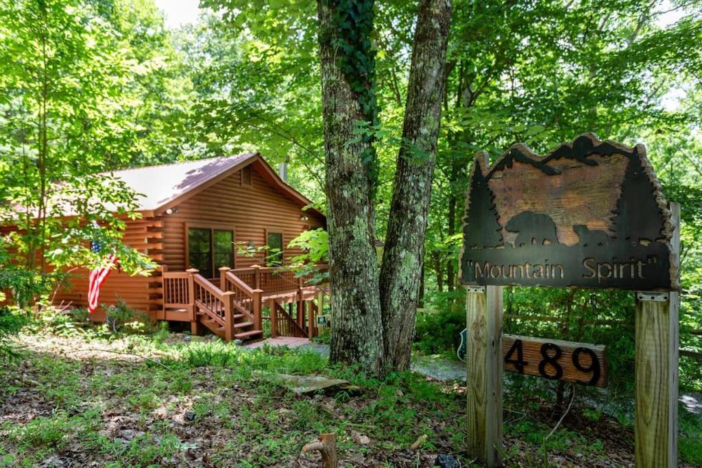 Mountain Spirit Cabin - Fireplace And Hot Tub Villa Blue Ridge Exterior foto