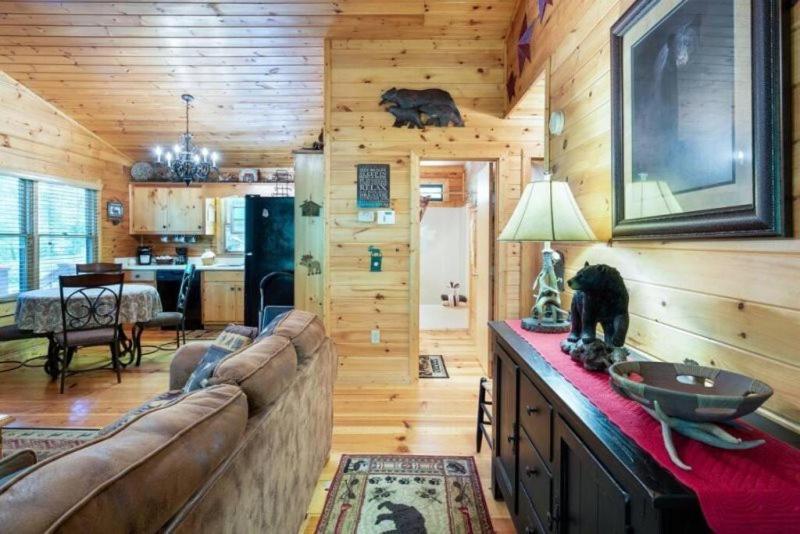 Mountain Spirit Cabin - Fireplace And Hot Tub Villa Blue Ridge Exterior foto
