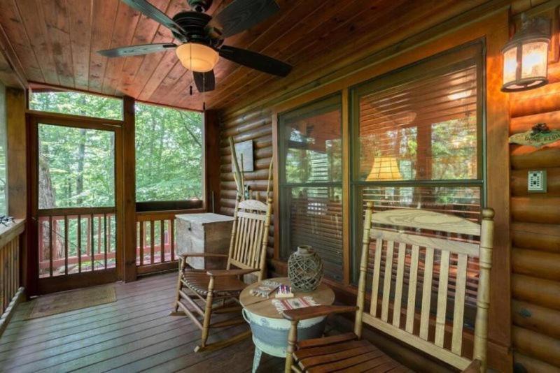 Mountain Spirit Cabin - Fireplace And Hot Tub Villa Blue Ridge Exterior foto