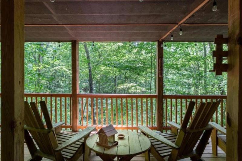Mountain Spirit Cabin - Fireplace And Hot Tub Villa Blue Ridge Exterior foto