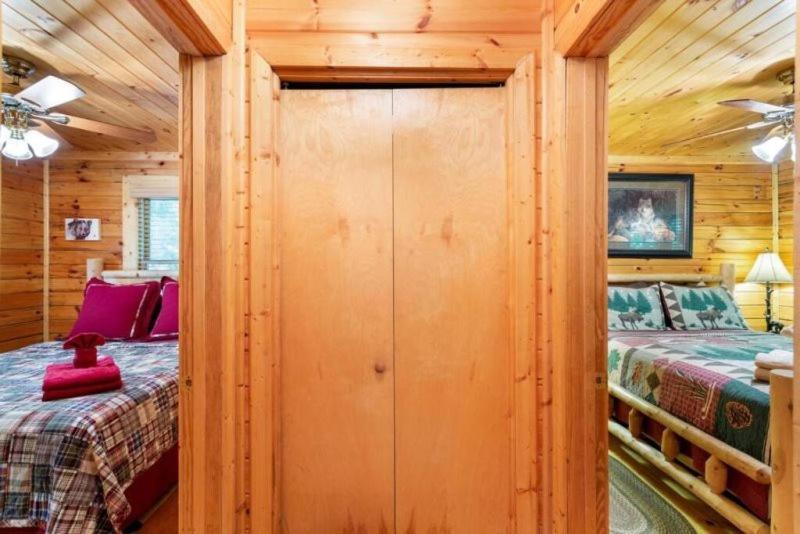 Mountain Spirit Cabin - Fireplace And Hot Tub Villa Blue Ridge Exterior foto
