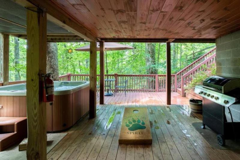 Mountain Spirit Cabin - Fireplace And Hot Tub Villa Blue Ridge Exterior foto